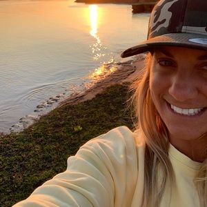 Meet your Posher, Emmanuelle